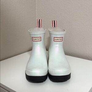Hunter Glossy/Pearl White Ankle Boots